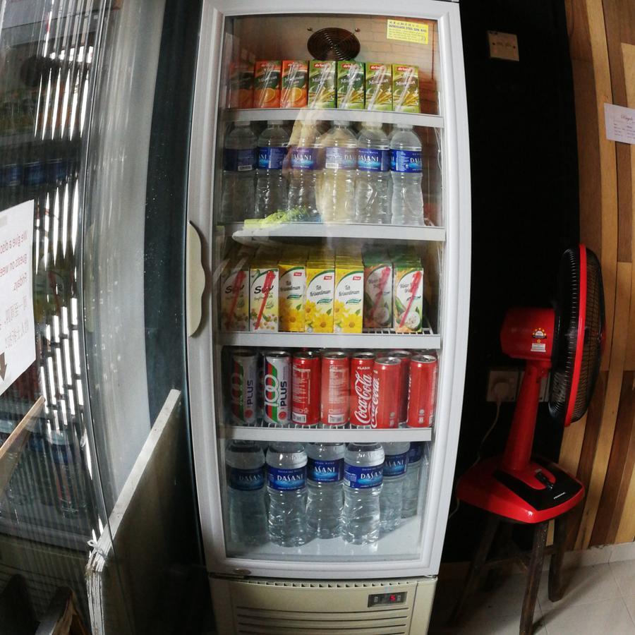Monkey Motel Cafe Malacca ภายนอก รูปภาพ