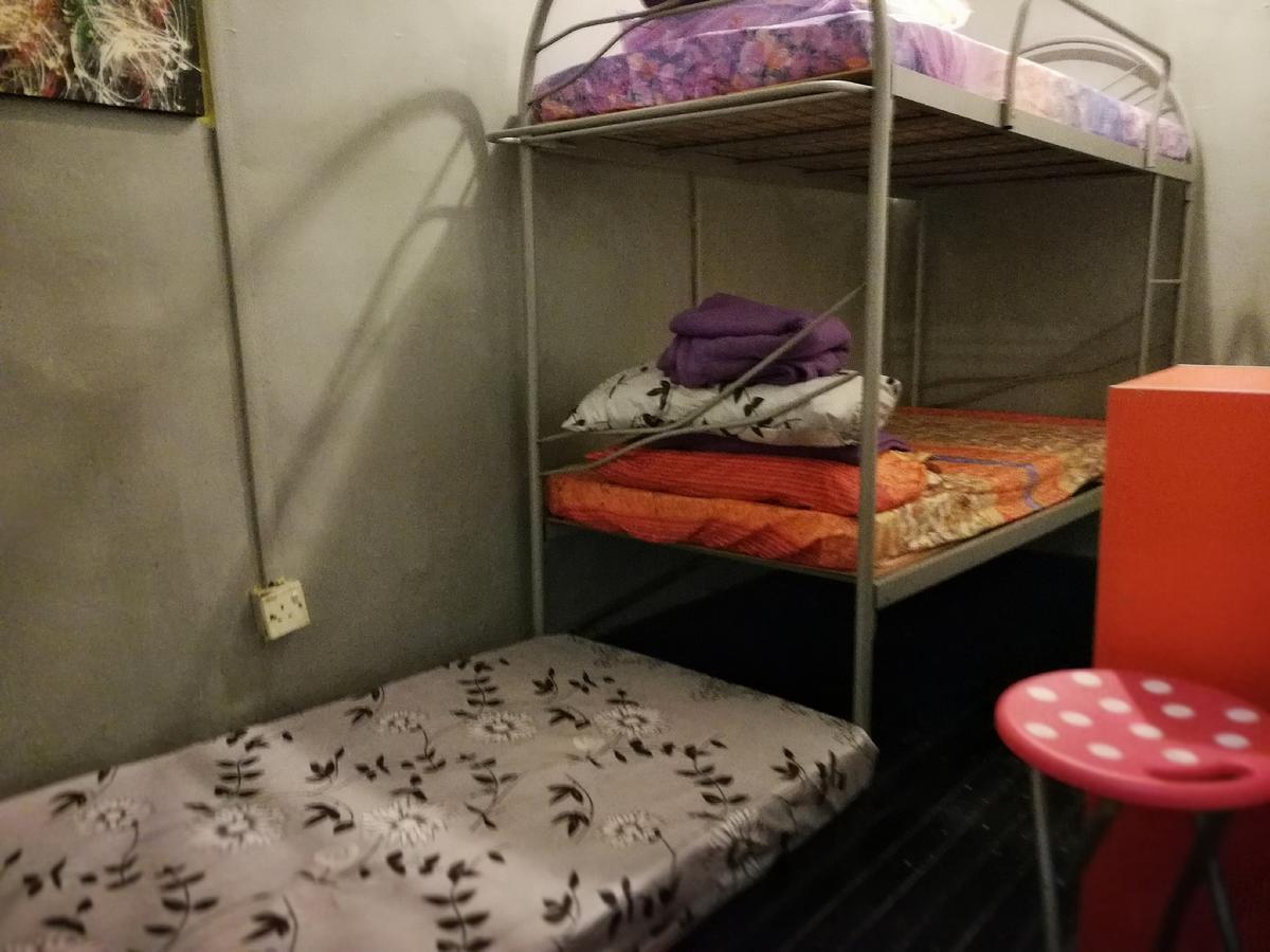Monkey Motel Cafe Malacca ภายนอก รูปภาพ