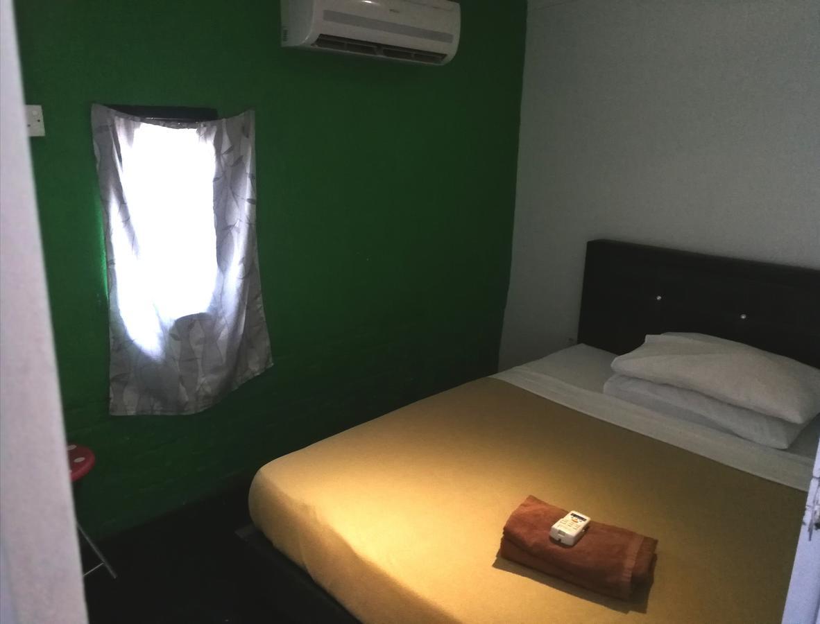 Monkey Motel Cafe Malacca ภายนอก รูปภาพ