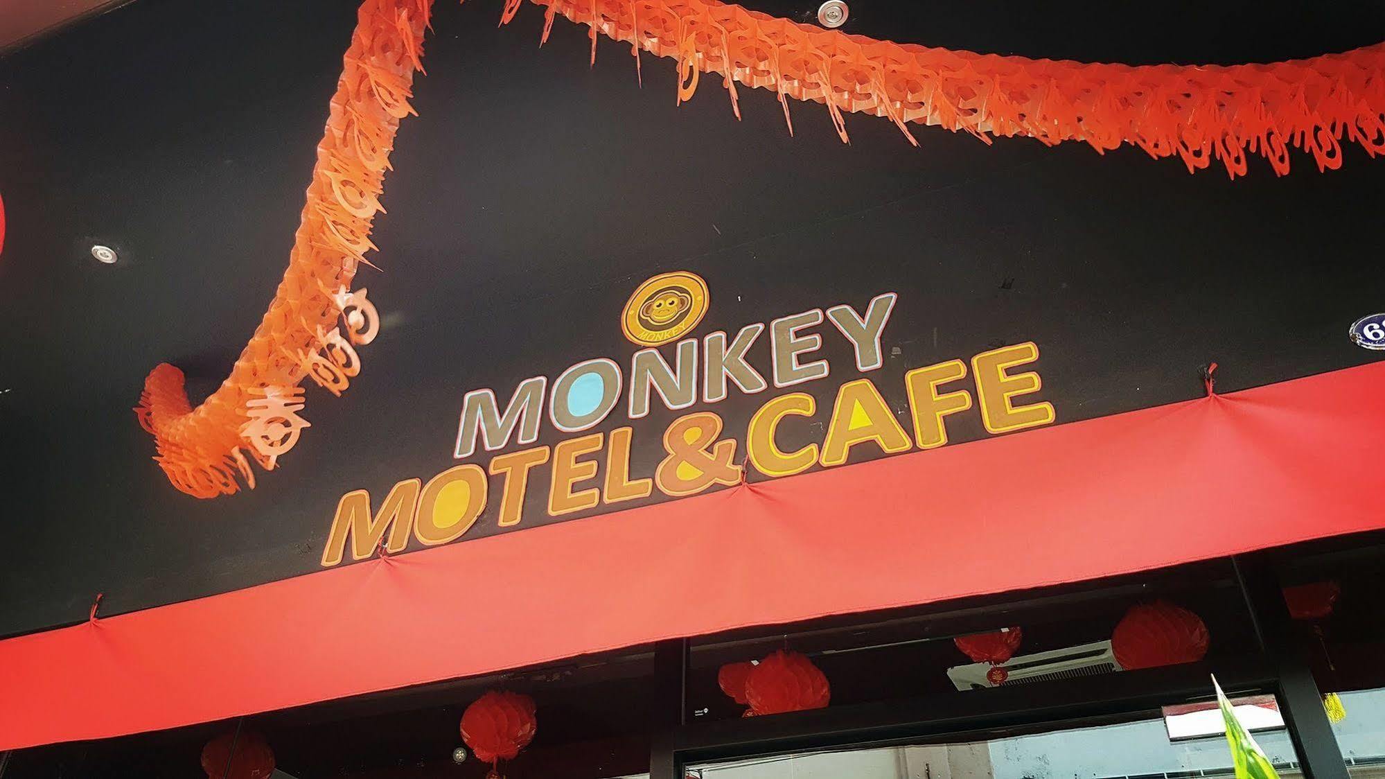 Monkey Motel Cafe Malacca ภายนอก รูปภาพ
