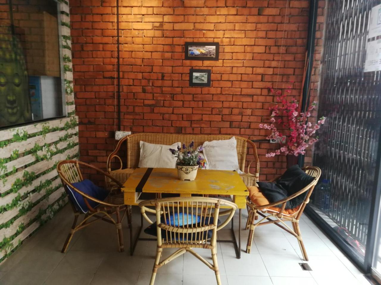 Monkey Motel Cafe Malacca ภายนอก รูปภาพ